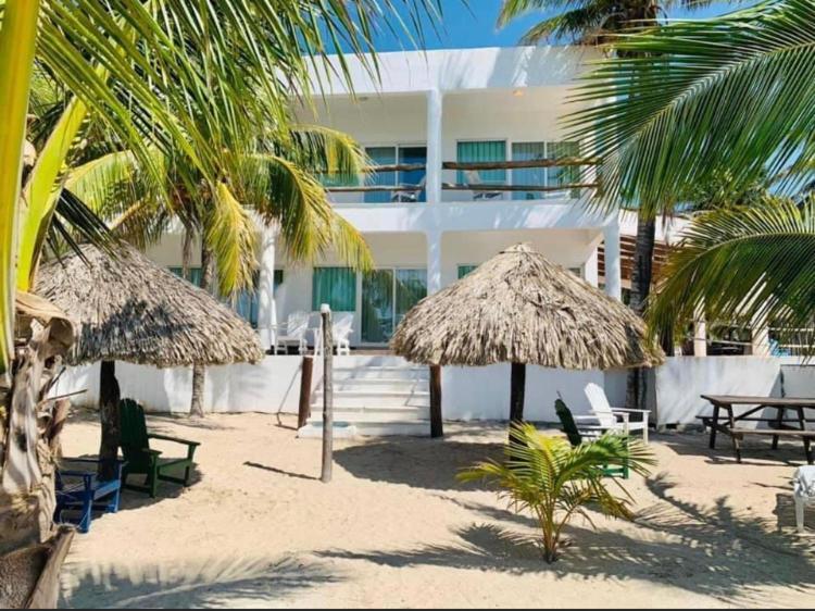 Hotel La Marina Del Rio La Pesca المظهر الخارجي الصورة